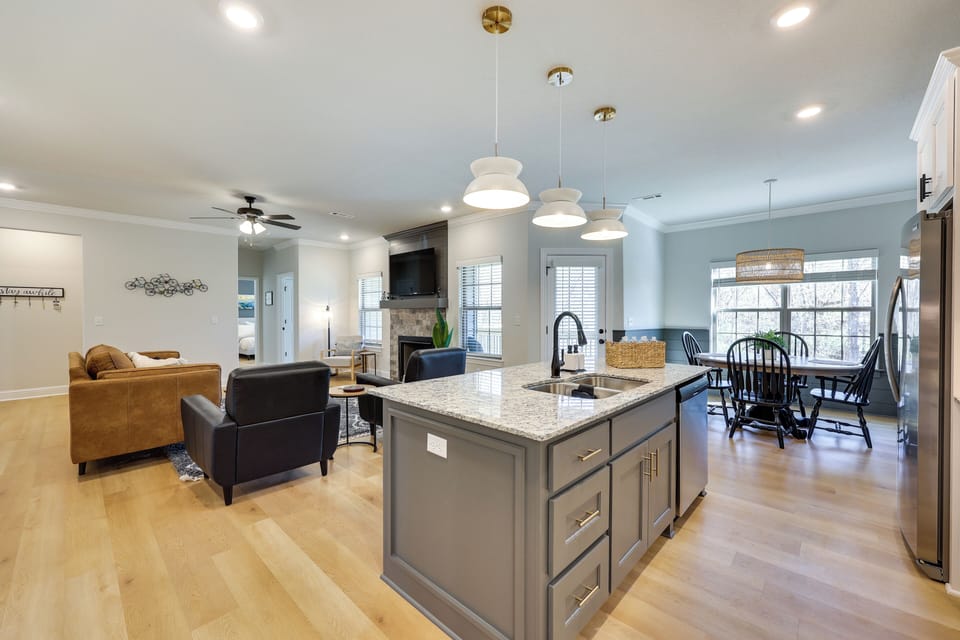 House (3 Bedrooms) | Interior
