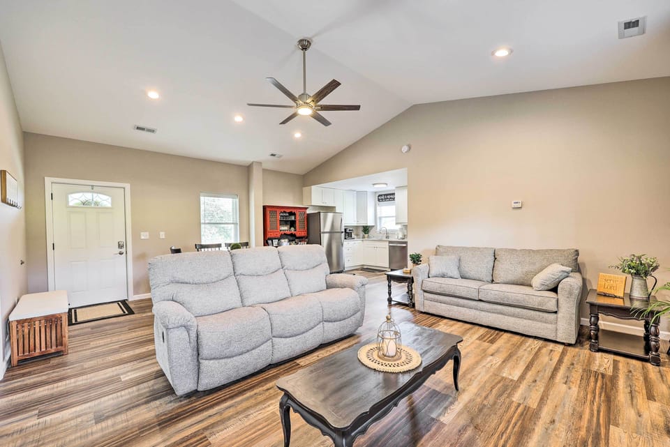 House (2 Bedrooms) | Interior