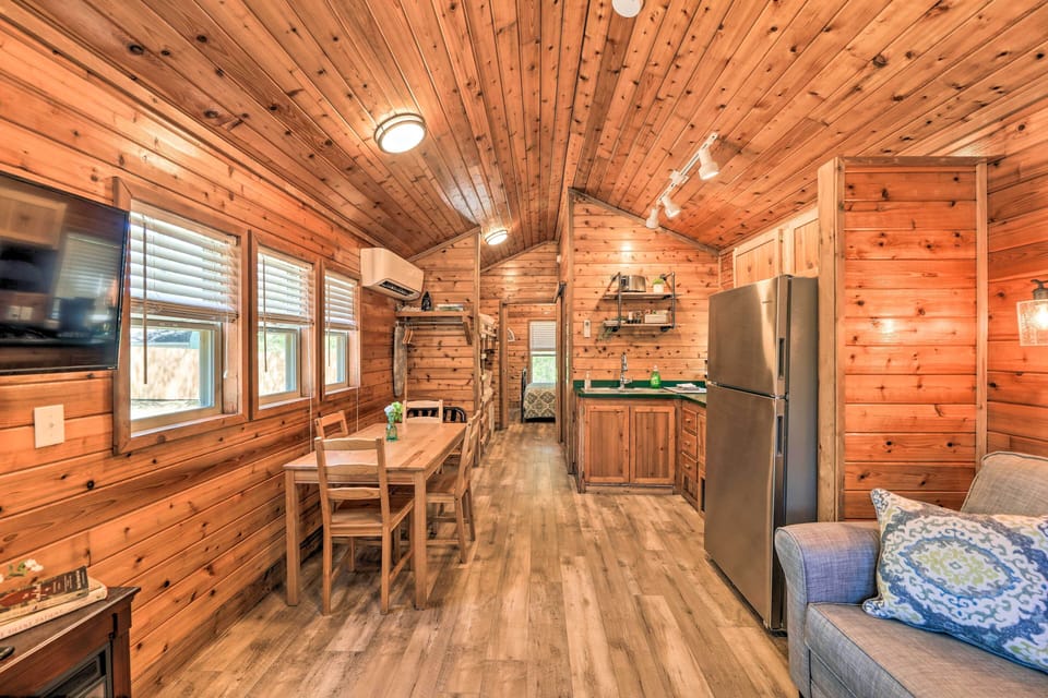 House (1 Bedroom) | Interior