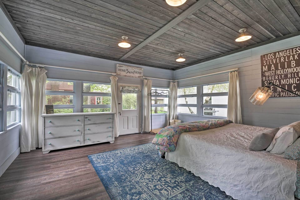 Romantic Country Apt by Lake Erie & Wineries! Apartment in Westfield