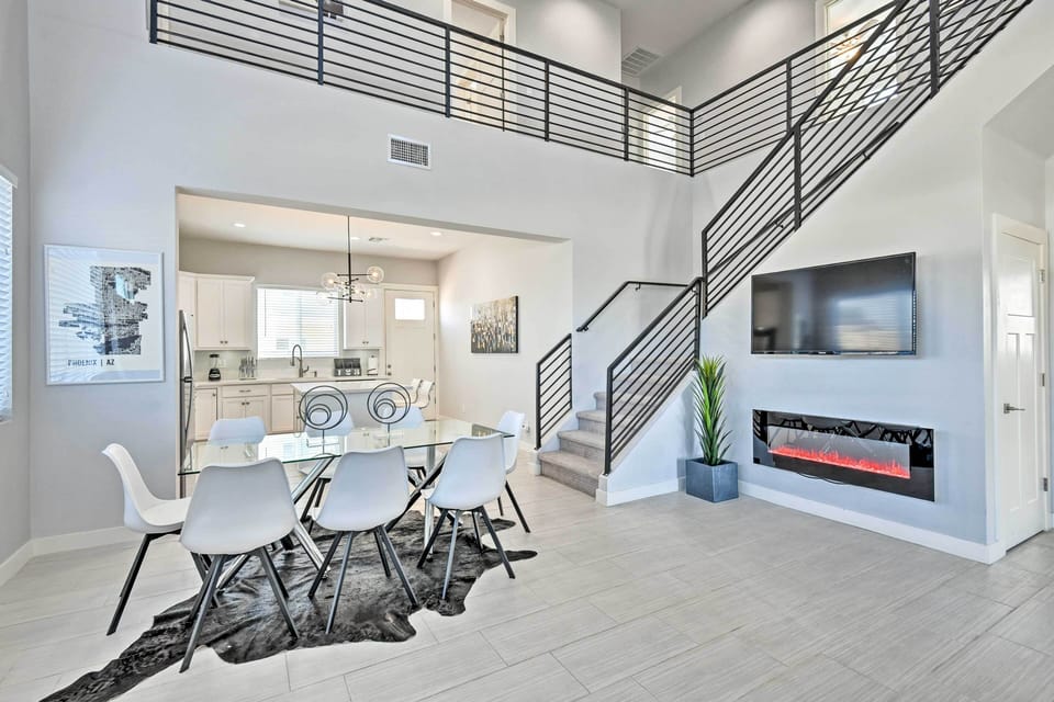 House (5 Bedrooms) | Interior