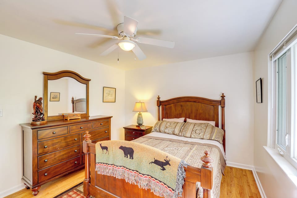 House (3 Bedrooms) | Interior