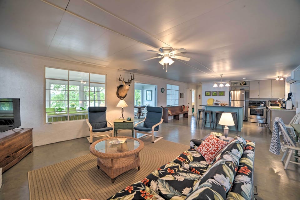 House (2 Bedrooms) | Interior
