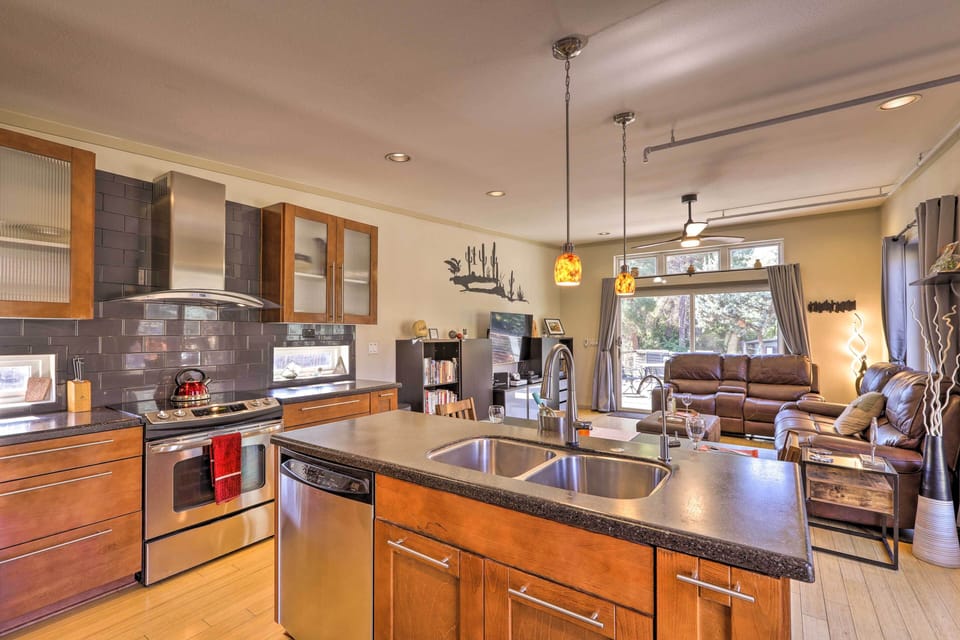 House (2 Bedrooms) | Interior