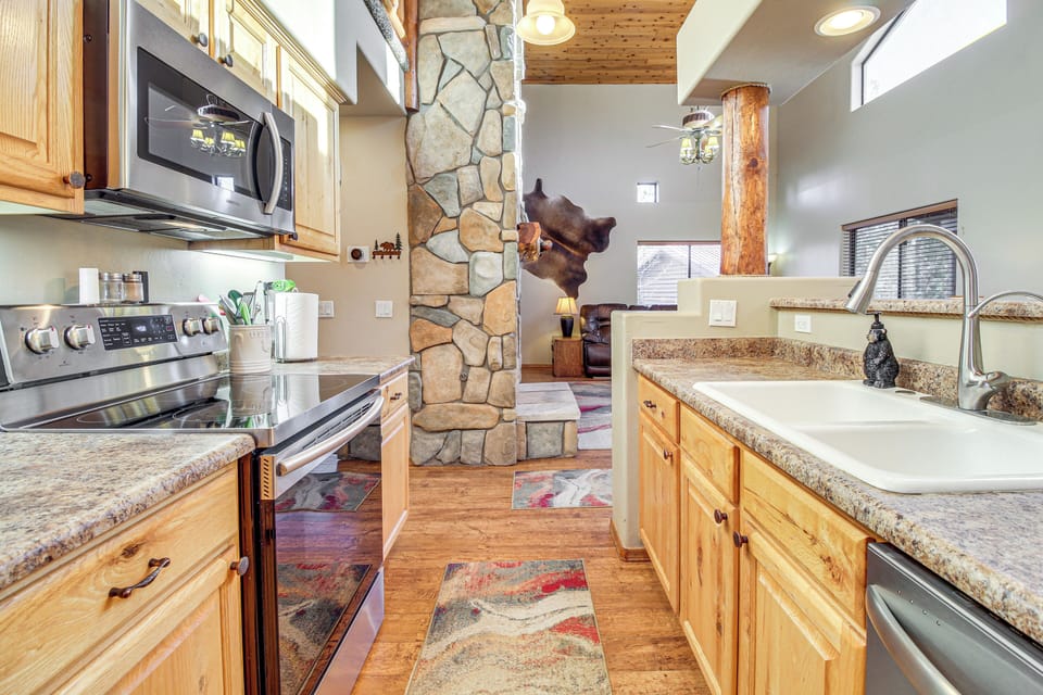 House (4 Bedrooms) | Interior