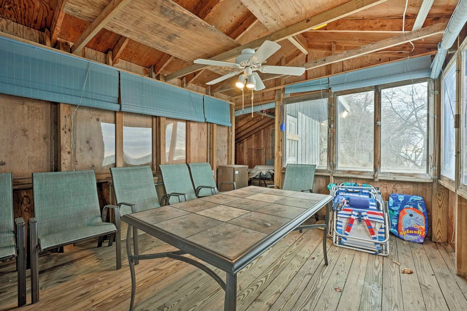 House (5 Bedrooms) | Interior