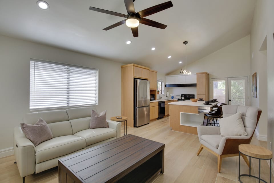 Apartment (2 Bedrooms) | Front of property