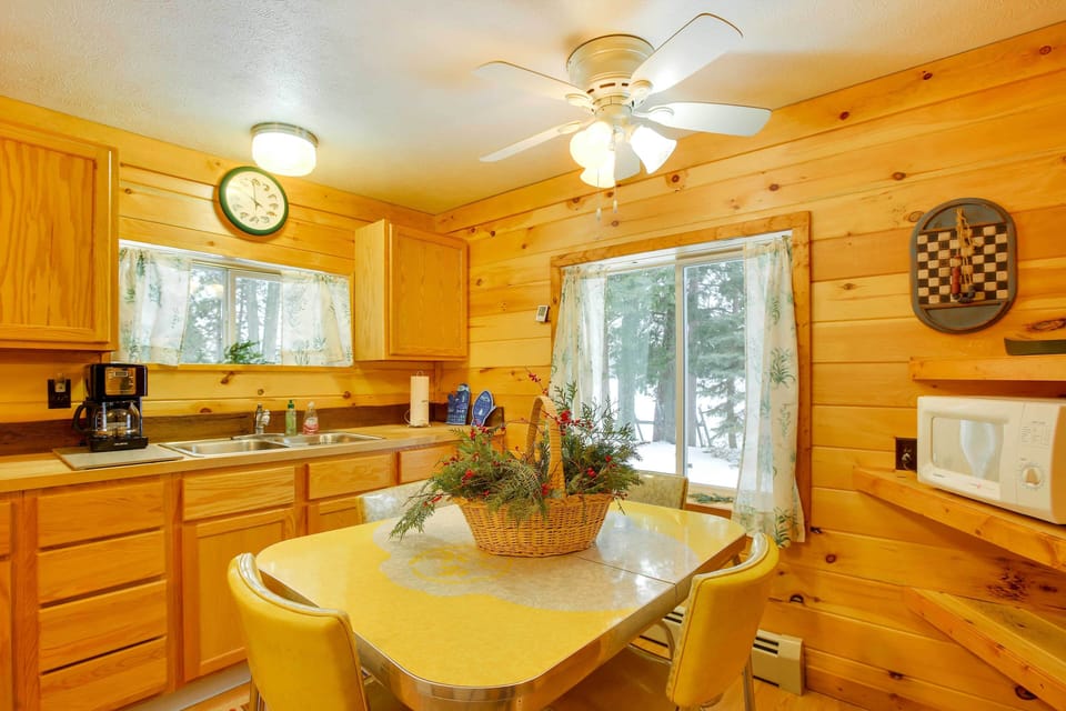 House (2 Bedrooms) | Interior