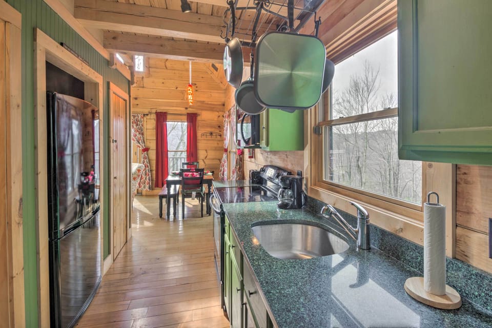 House (2 Bedrooms) | Interior