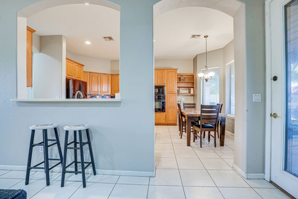 House (4 Bedrooms) | Interior