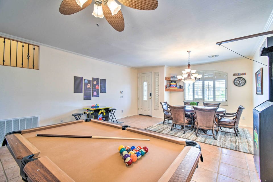 House (4 Bedrooms) | Interior