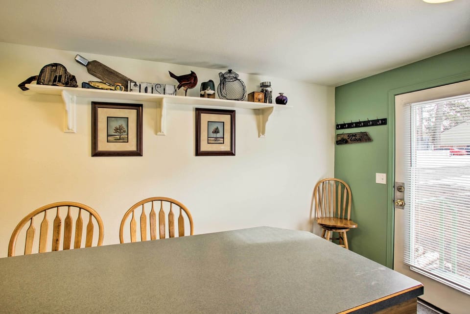 House (2 Bedrooms) | Interior