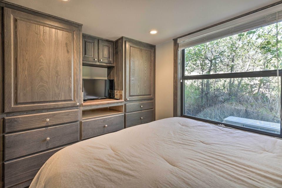 Roomy Pagosa Springs Tiny Cabin: 1 Mi to Downtown Cottage in Pagosa Springs