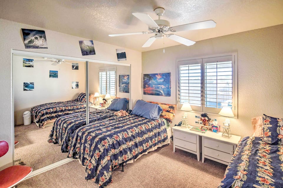 Cozy Lake Havasu House w/ Views - 1 Mi to Water! Cottage in Lake Havasu City