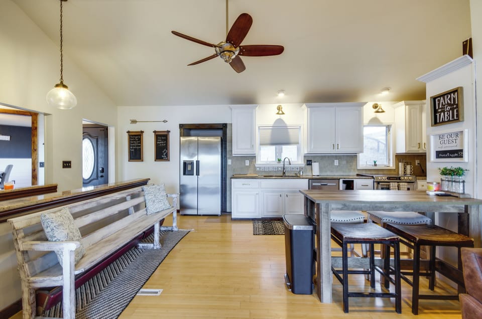 House (3 Bedrooms) | Interior
