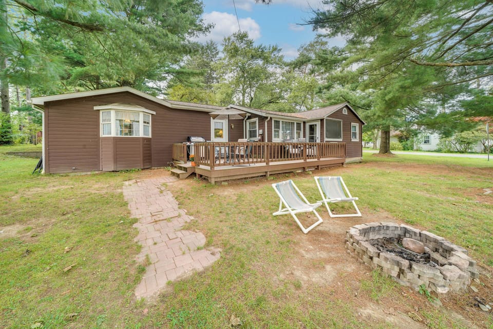 House (4 Bedrooms) | Front of property