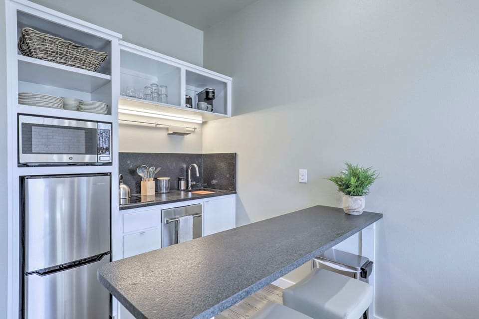 Apartment (1 Bedroom) | Interior