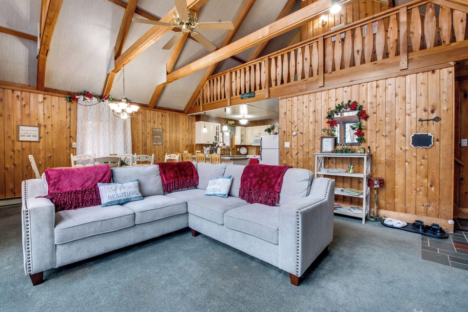 House (2 Bedrooms) | Interior