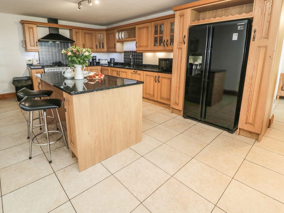 Fridge, dishwasher, electric kettle, toaster