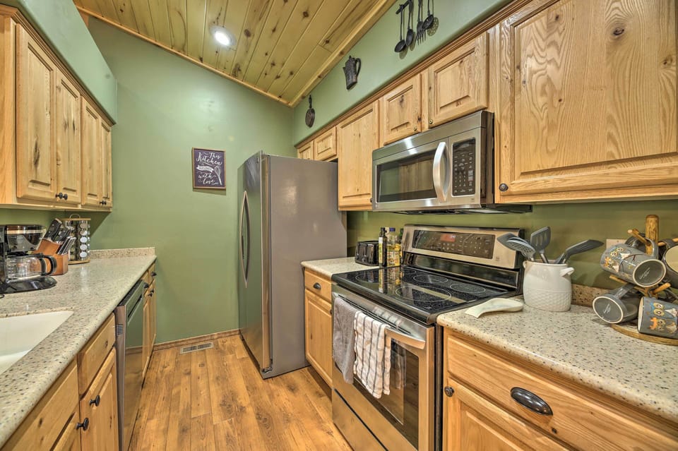 House (2 Bedrooms) | Interior