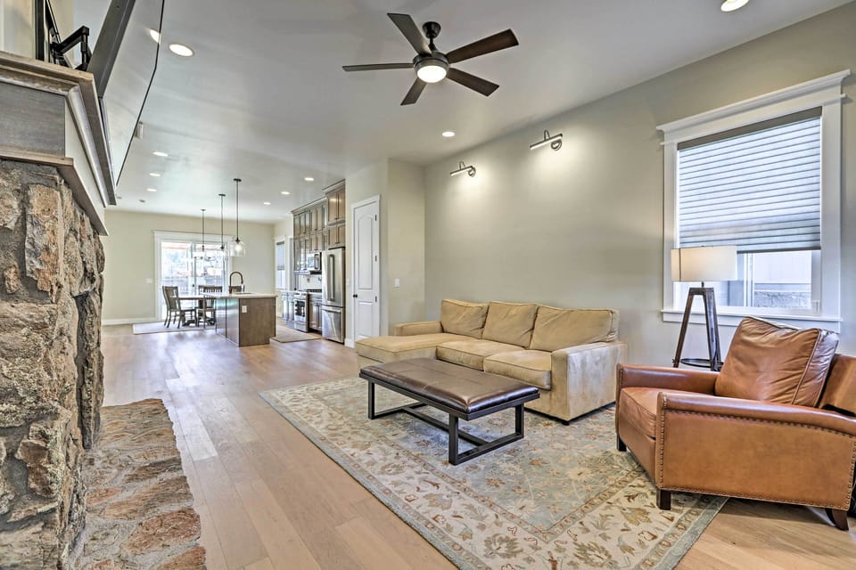 House (4 Bedrooms) | Interior