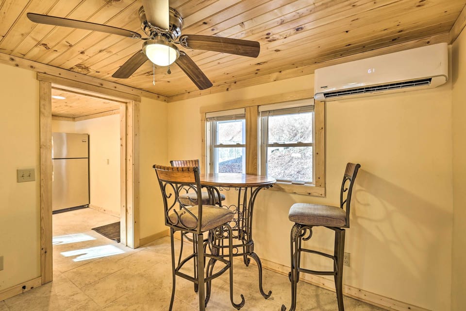Cottage (2 Bedrooms) | Interior