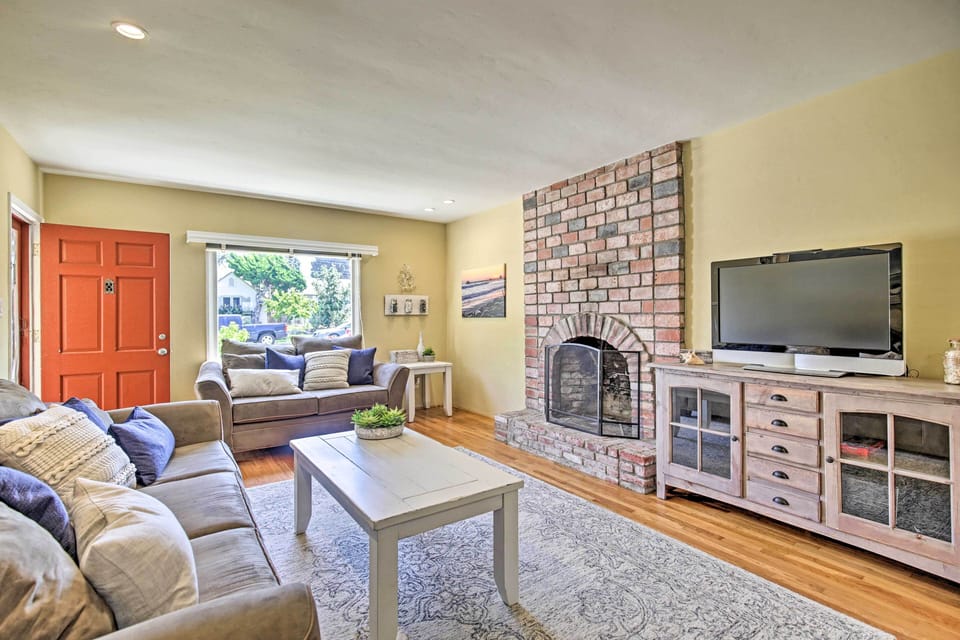 House (3 Bedrooms) | Front of property