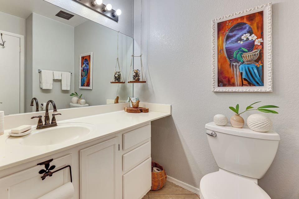 Desert Oasis Ranch-style Mesa Home, Hiking/tubing Cottage in Mesa
