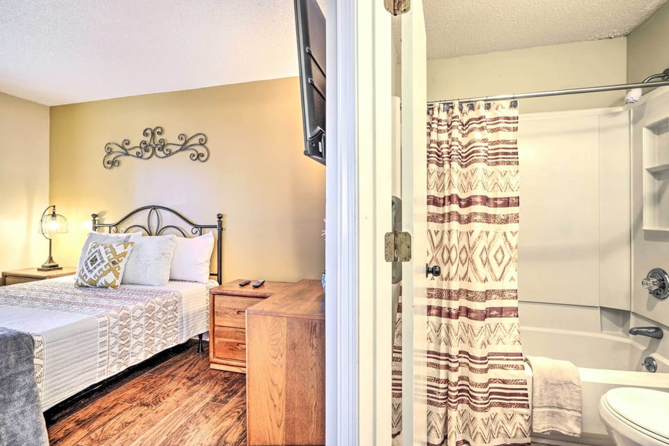 Balcony w/ Mtn, City View: Gatlinburg Summit Condo Apartment in Gatlinburg