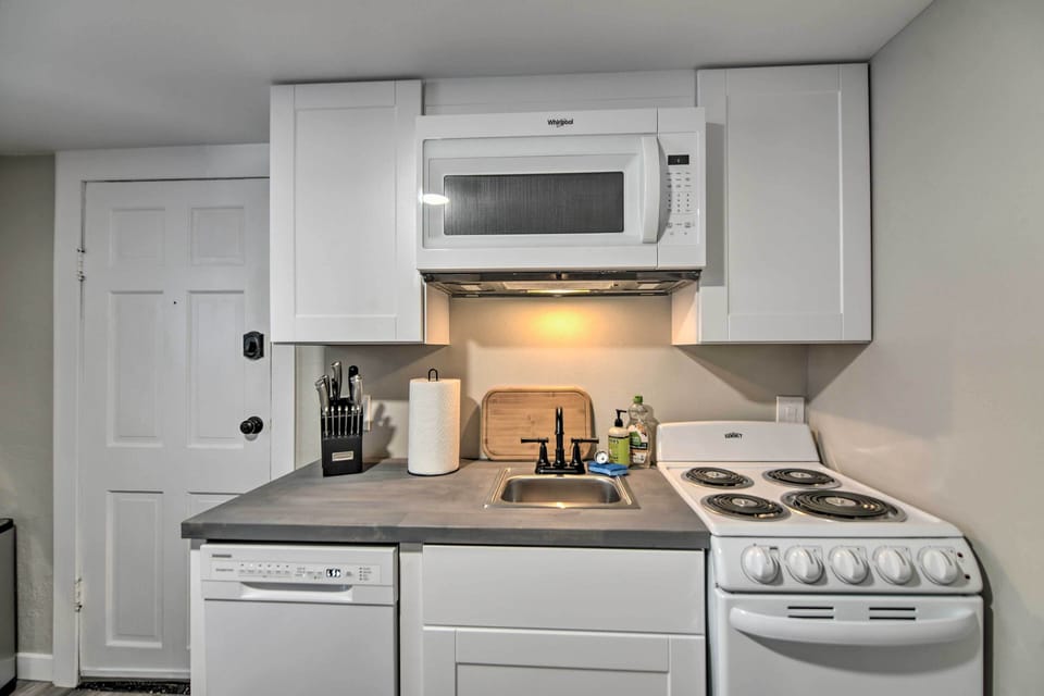 Apartment (1 Bedroom) | Interior