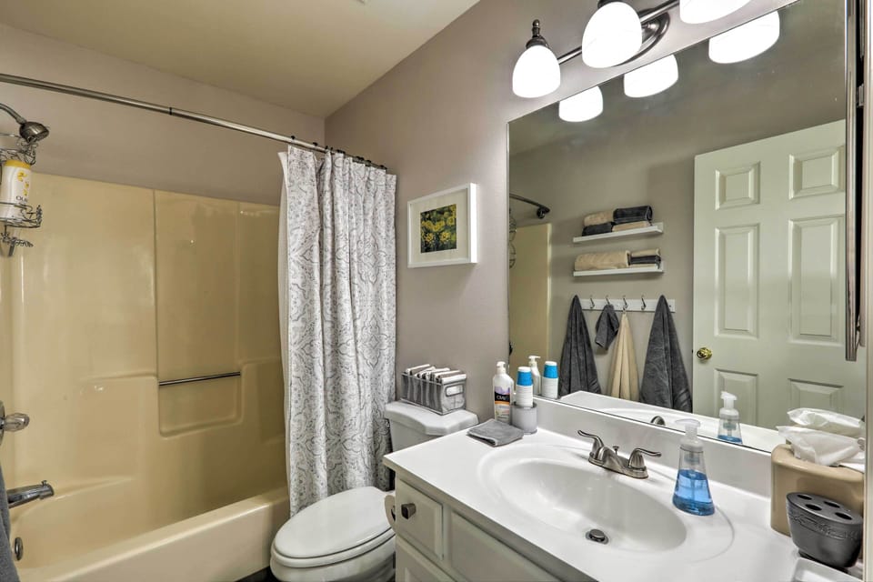 Flagstaff Condo < 1 Mi to Golfing & Hiking! Apartment in Flagstaff