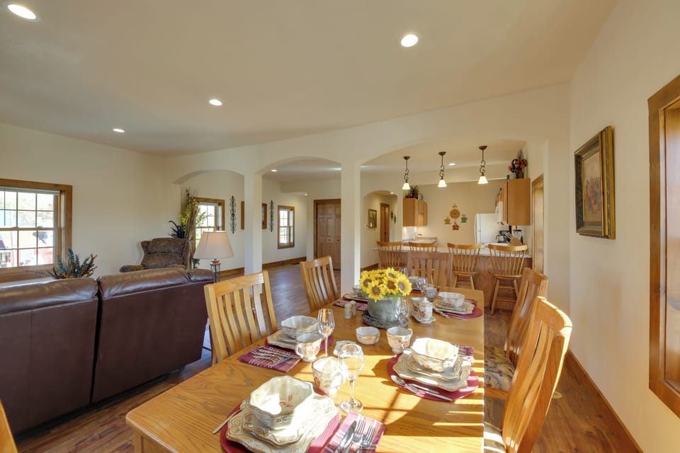 Apartment (3 Bedrooms) | Front of property