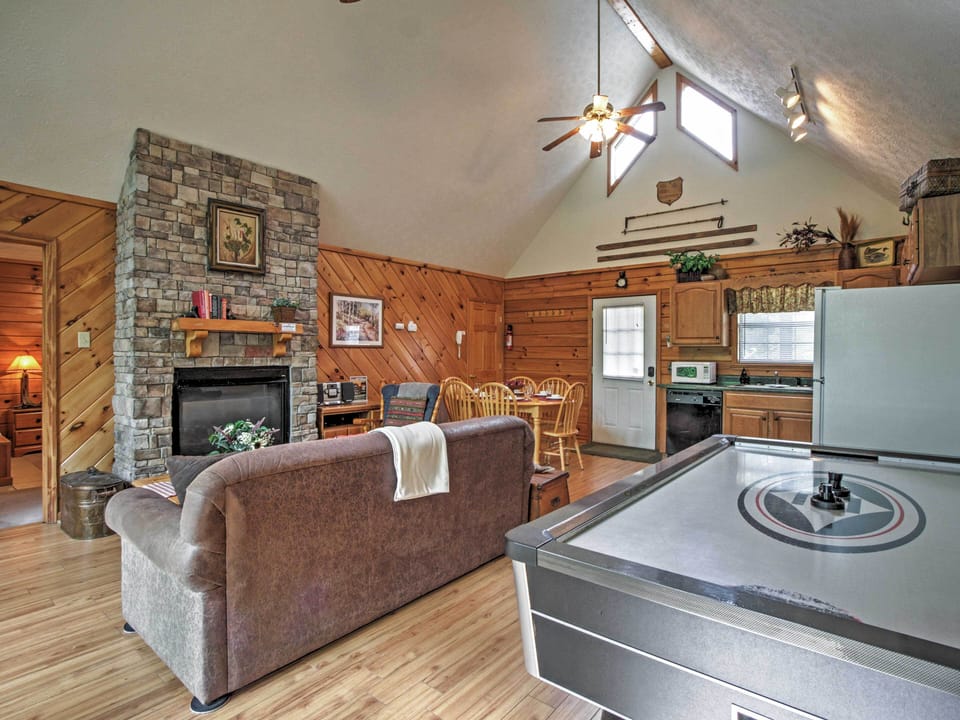 House (2 Bedrooms) | Interior