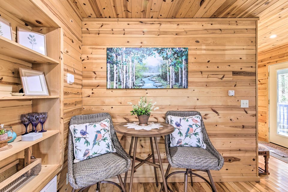 House (2 Bedrooms) | Interior