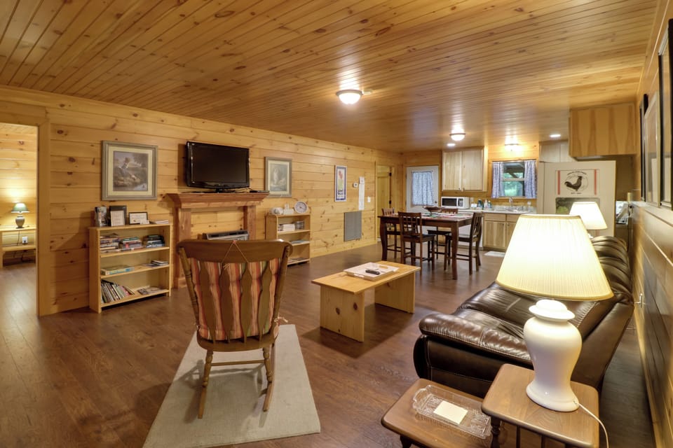 House (2 Bedrooms) | Interior