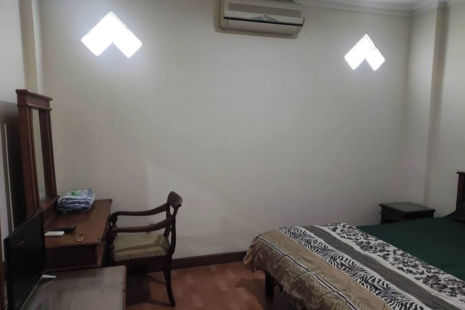 Standard Double Room | Free WiFi, bed sheets
