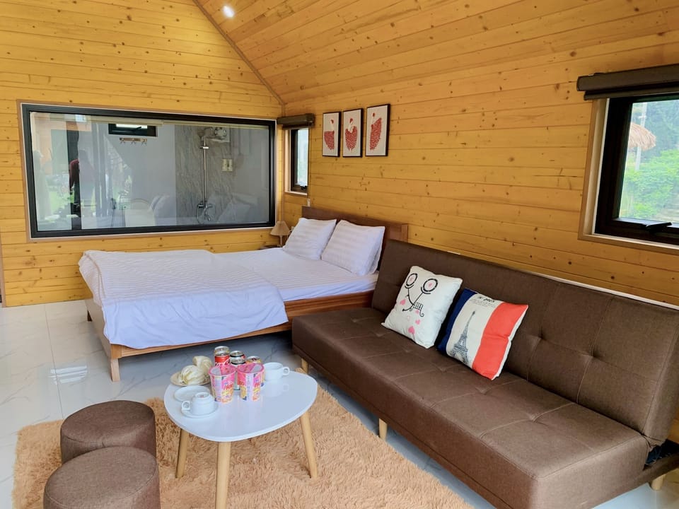 Deluxe Bungalow | 1 bedroom, individually decorated, individually furnished, desk