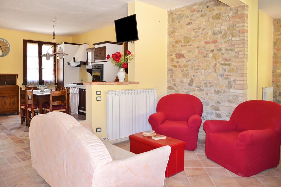 Family Villa, 3 Bedrooms, Microwave, Mountainside (Villa San Martino) | Living area | TV