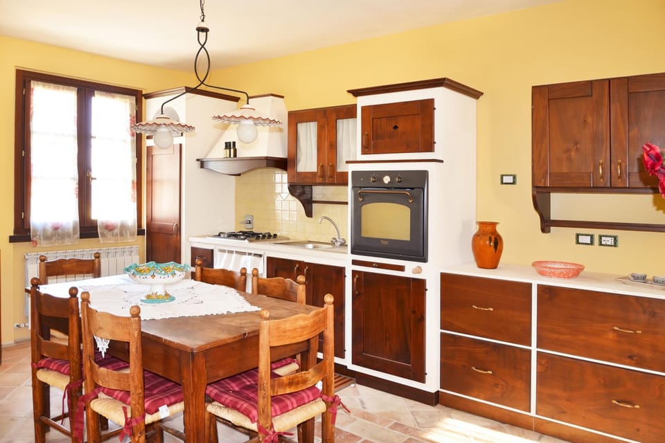 Family Villa, 3 Bedrooms, Microwave, Mountainside (Villa San Martino) | Dining
