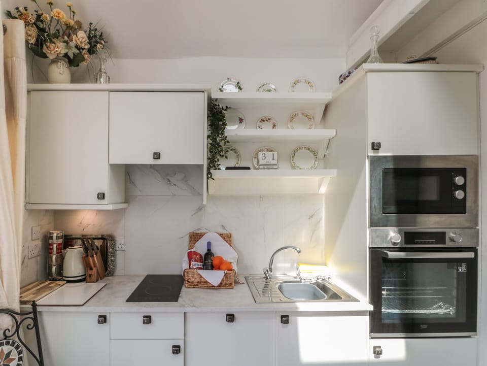 Fridge, dishwasher, electric kettle, toaster