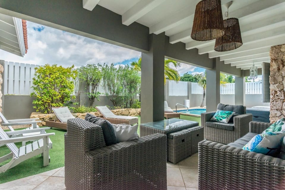 House | Terrace/patio