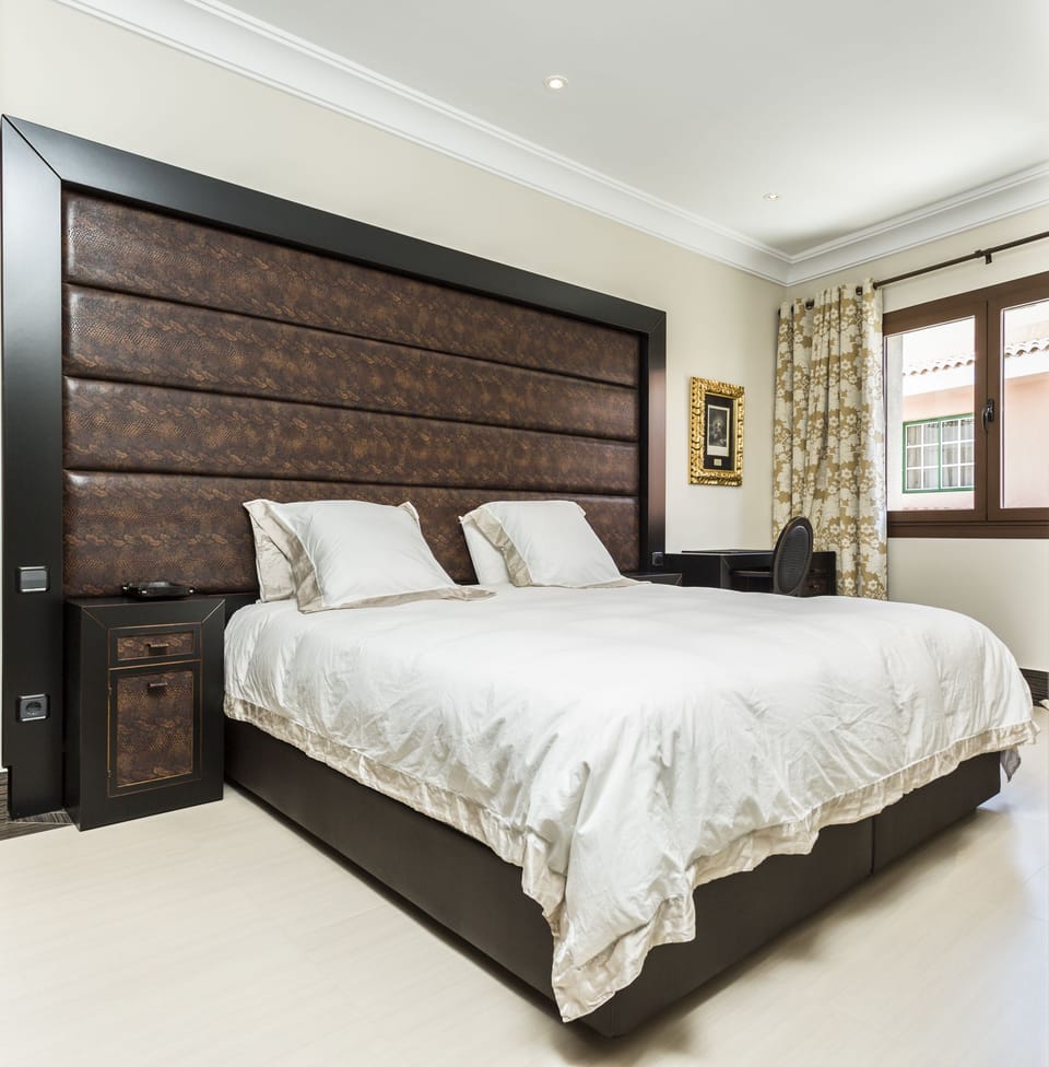 Luxury Apartment, 1 Bedroom | 1 bedroom, Egyptian cotton sheets, premium bedding, down comforters