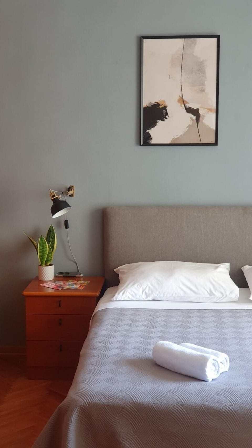 Apartment (1 Bedroom) | 1 bedroom, laptop workspace