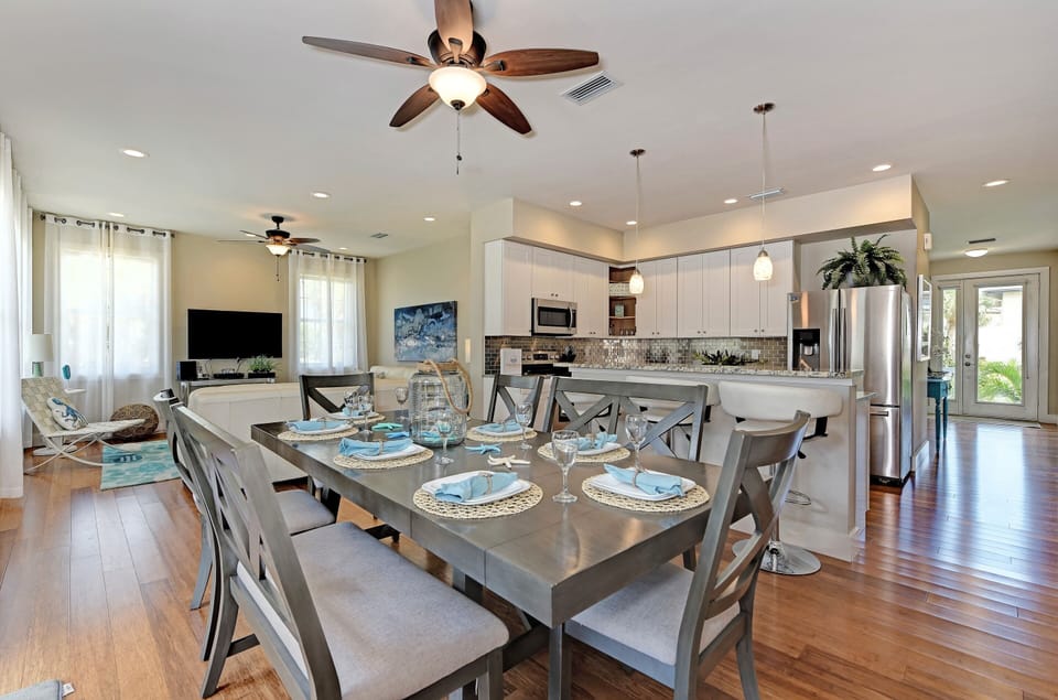House, 6 Bedrooms | Private kitchen | Coffee/tea maker, fridge, oven, toaster