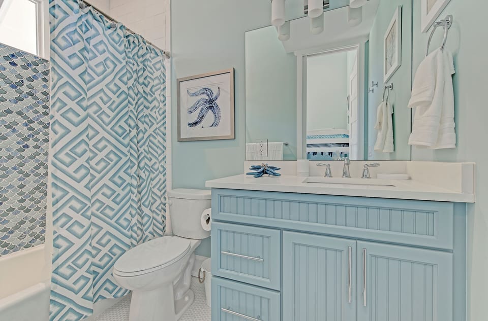 Vitamin Sea managed by Beach Retreats House in Anna Maria Island