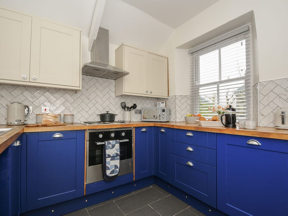 Fridge, dishwasher, electric kettle, toaster