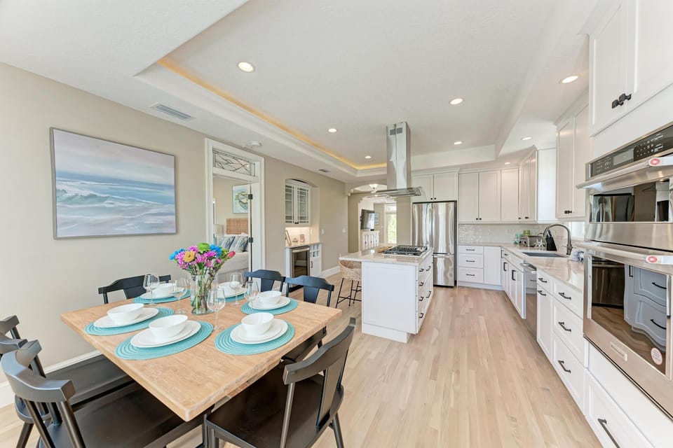 House, 4 Bedrooms | Private kitchen | Coffee/tea maker, fridge, oven, toaster