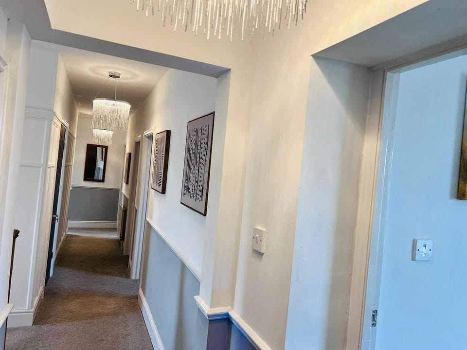 Porthcawl Magnificent 7 Bedroom House House in Porthcawl
