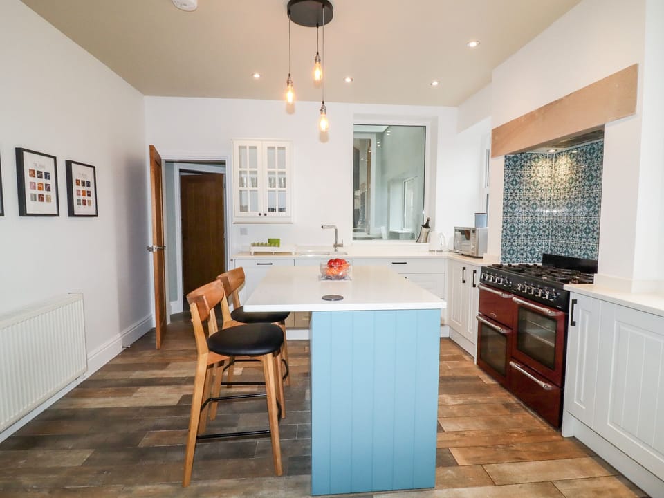 Cottage | Interior