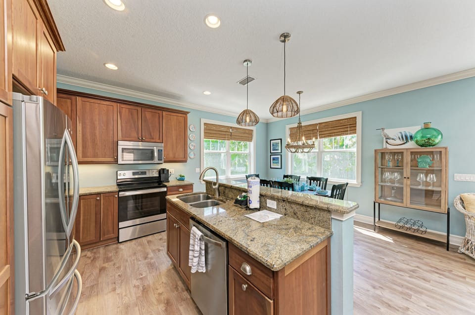 House, 3 Bedrooms | Private kitchen | Coffee/tea maker, fridge, oven, toaster